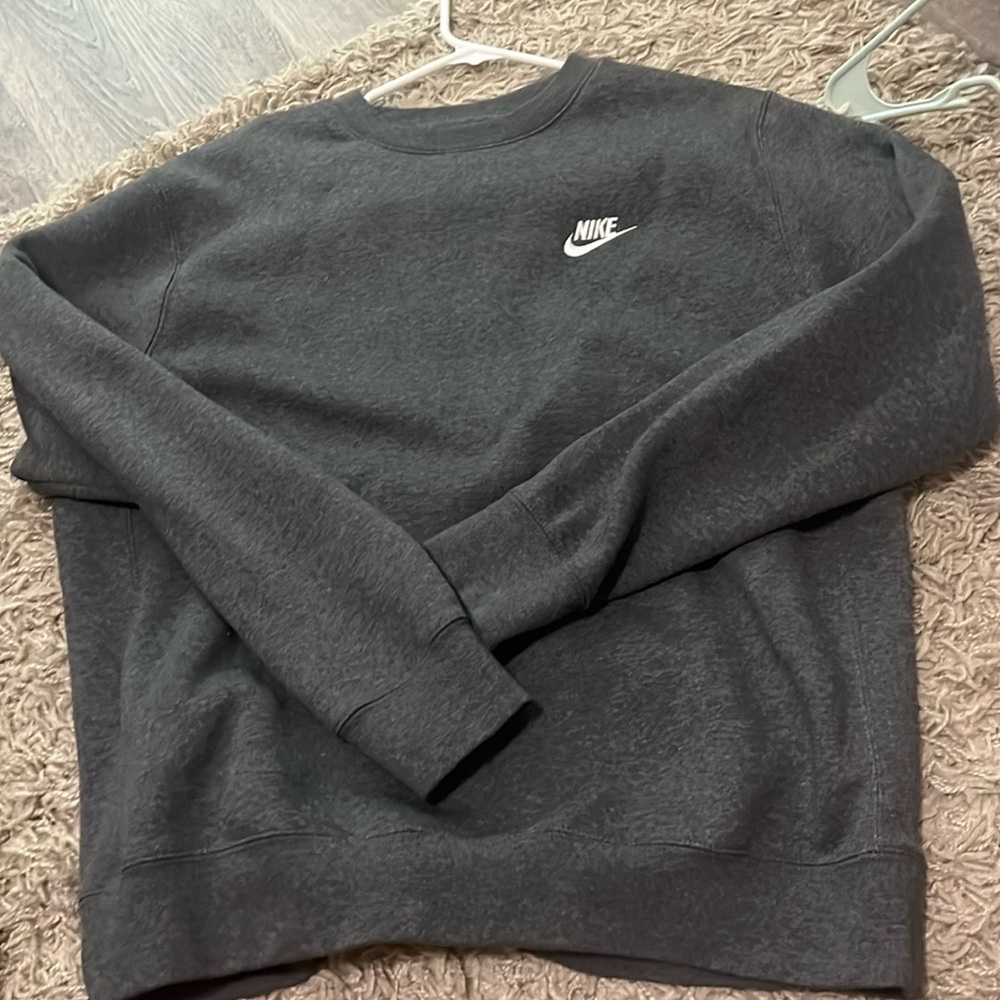 Nike crewneck